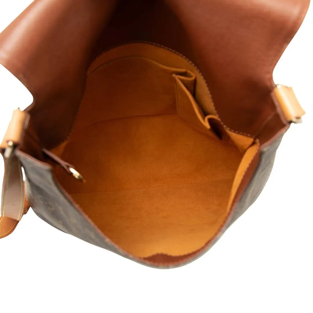 Louis Vuitton Monogram Musette Salsa GM Brown Canvas Very good - Model View