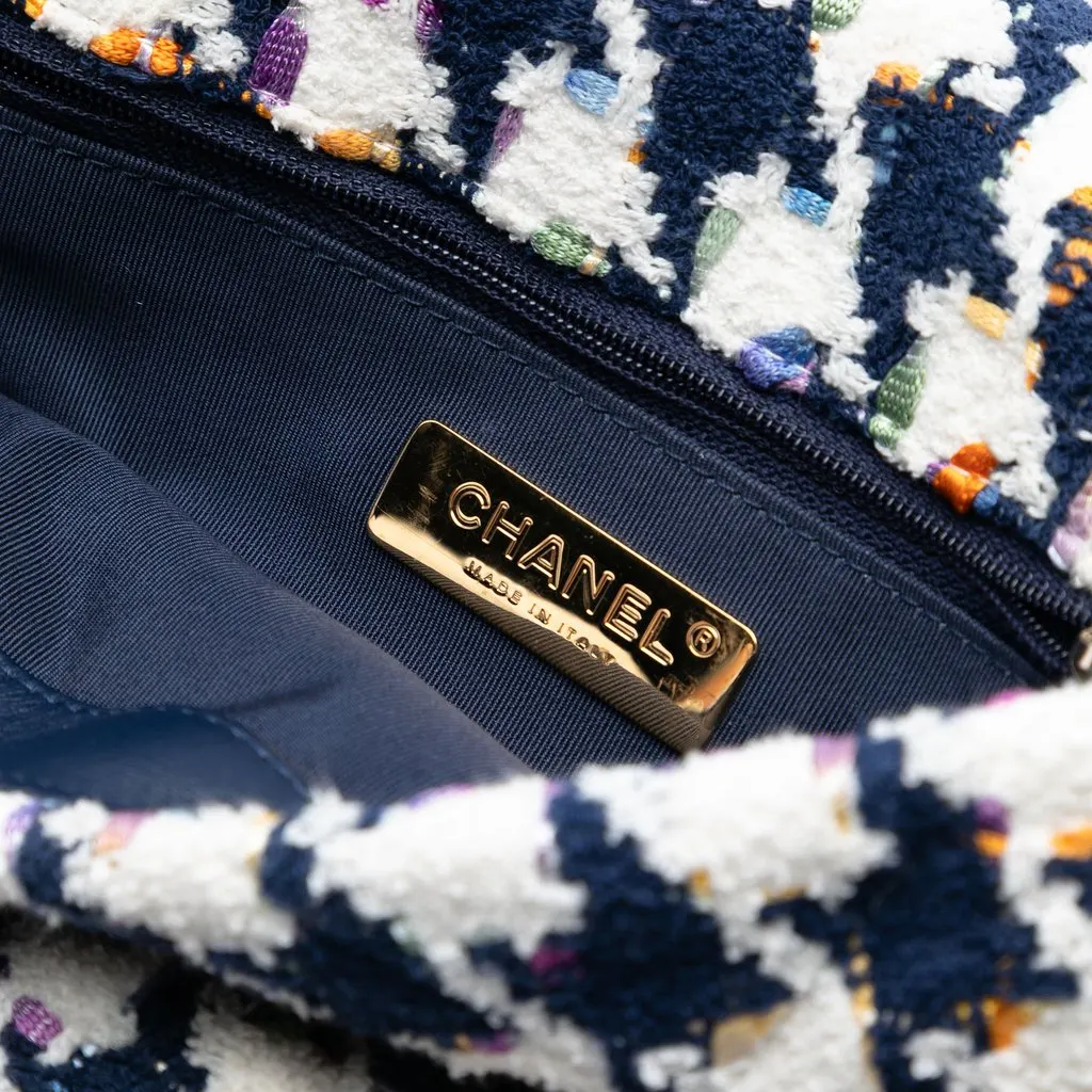 Chanel Medium Houndstooth Tweed 19 Flap Blue Very good - Box View