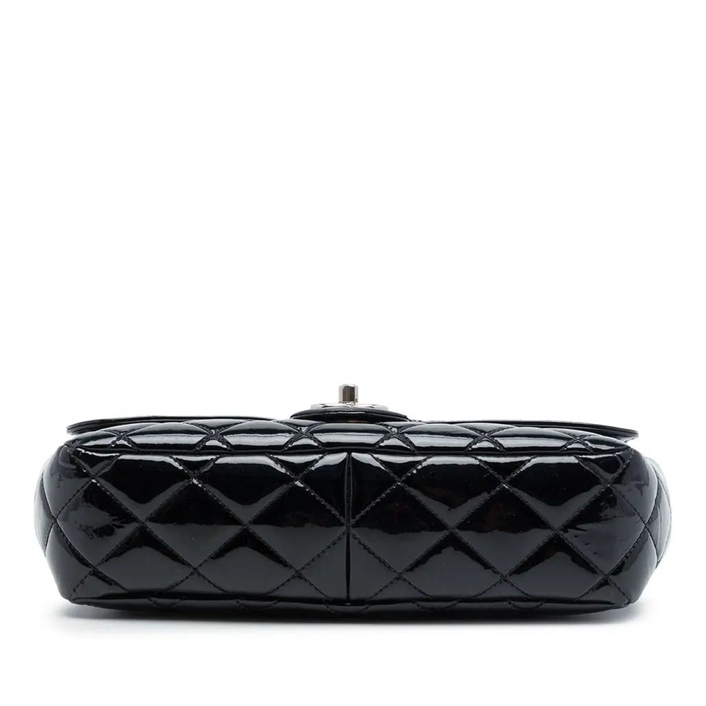 Chanel Medium Quilted Patent Coco Shine Flap Black Leather Very good - Inside View