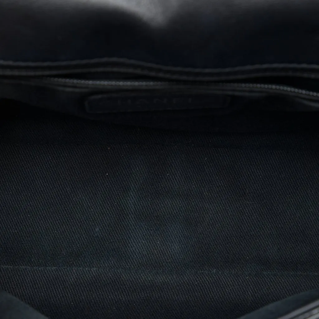 Chanel Medium Quilted Patent Coco Shine Flap Black Leather Very good - Model View