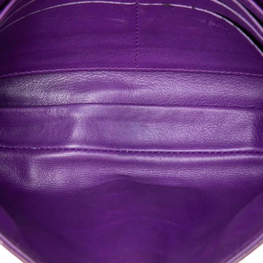 Dior Patent Cannage New Lock Pouch Crossbody Purple Leather Very good - Model View