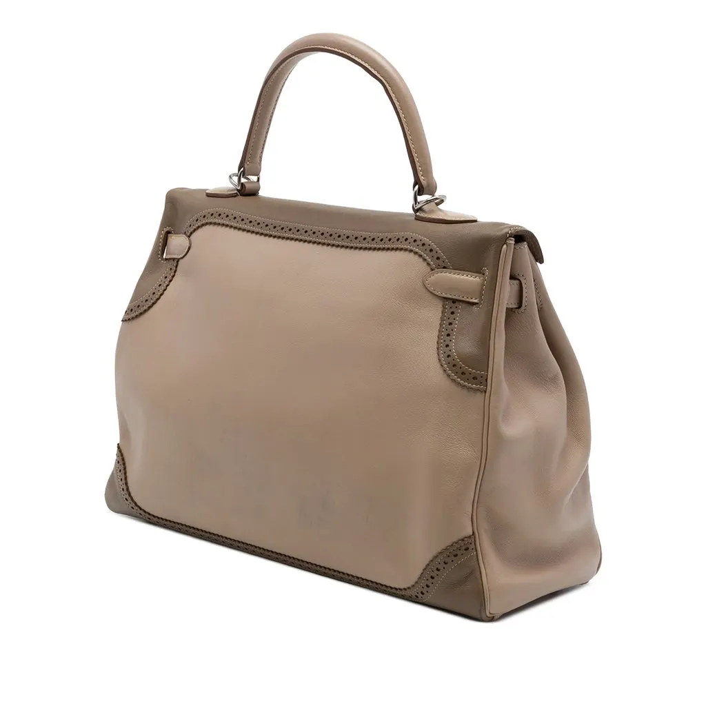 Hermès Swift Ghillies Kelly II Retourne 35 Beige Leather Good - Back View