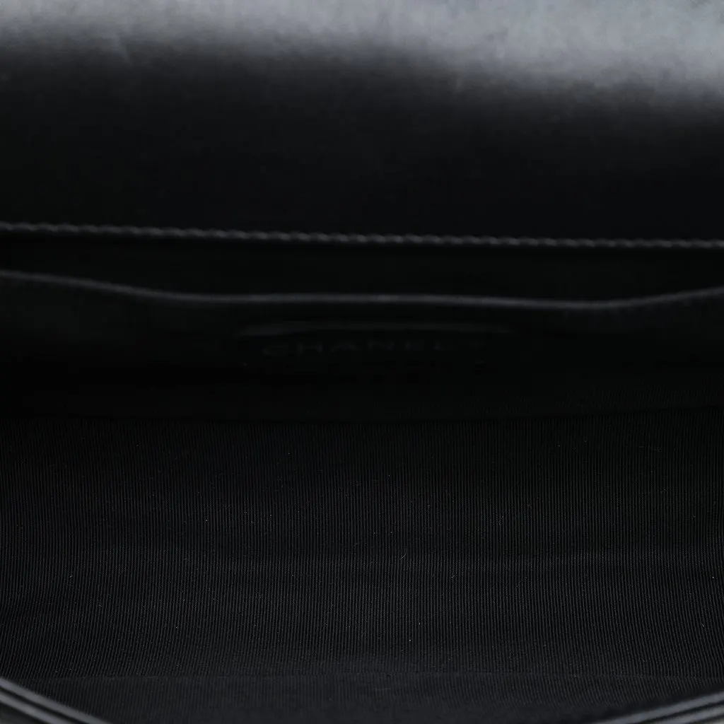 Chanel Old Medium Quilted Lambskin Boy Flap Black Leather Very good - Model View
