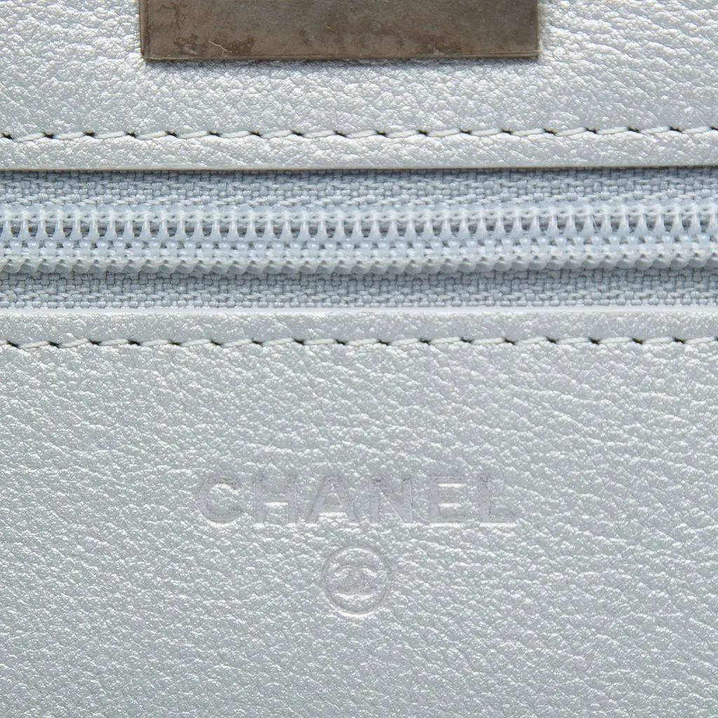 Chanel Reissue 2.55 Quilted Metallic Aged Calfskin Wallet on Chain Silver Leather Very good - Box View