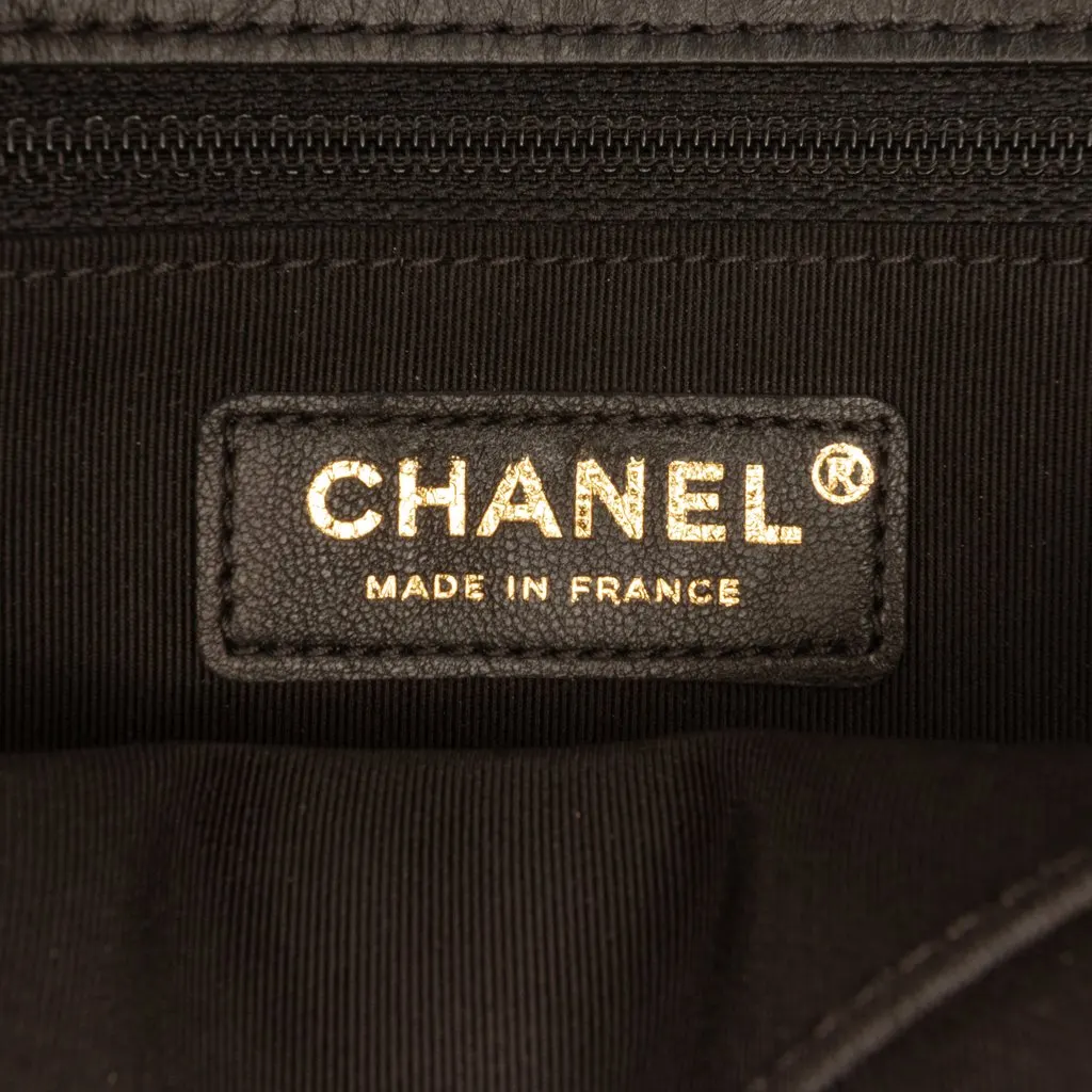 Chanel Paris Hamburg Quilted Aged Calfskin Clutch Black Leather Very good - Box View
