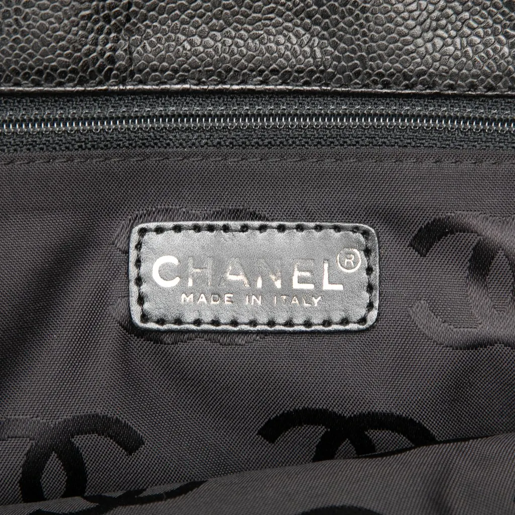 Chanel CC Caviar Tote Black Leather Good - Box View