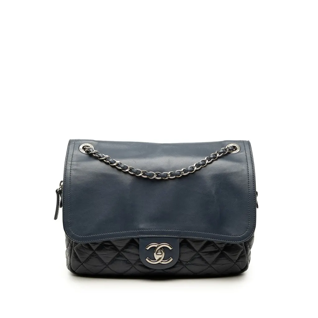 Chanel Quilted Calfskin Easy Zip Flap Blue Leather Very good - Front View