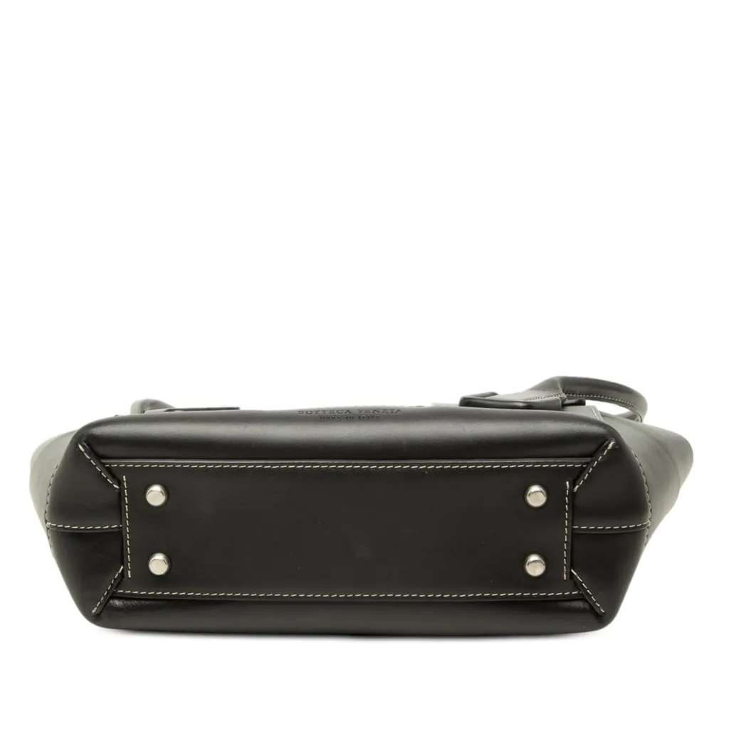 Bottega Veneta Small Calfskin Maxi Intrecciato Arco Satchel Black Leather Good - Inside View