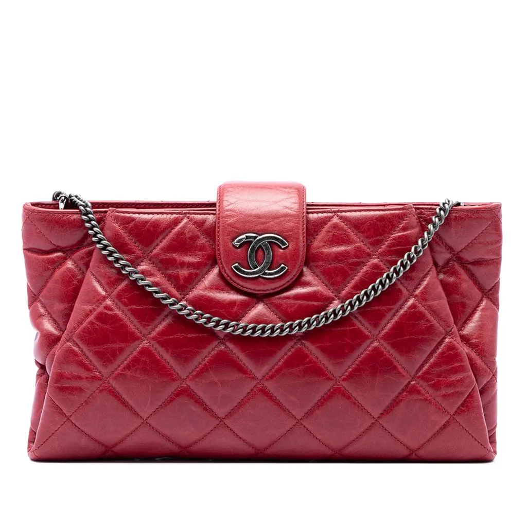 Chanel Quilted Glazed Calfskin Coco Pleats Chain Clutch Red Leather Very good - Front View