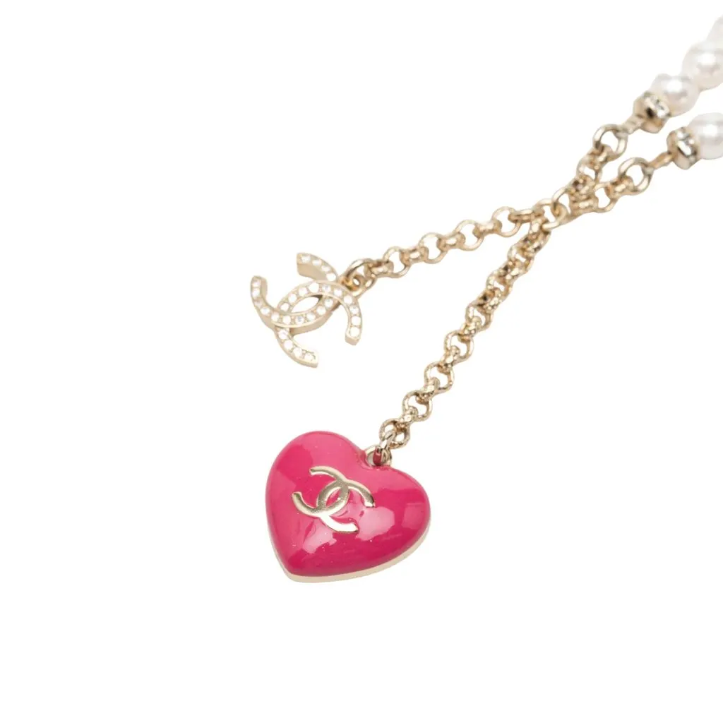 Chanel CC Gold Plated Strass Faux Pearl Enamel Heart Pendant Necklace Gold Metal Very good - Inside View