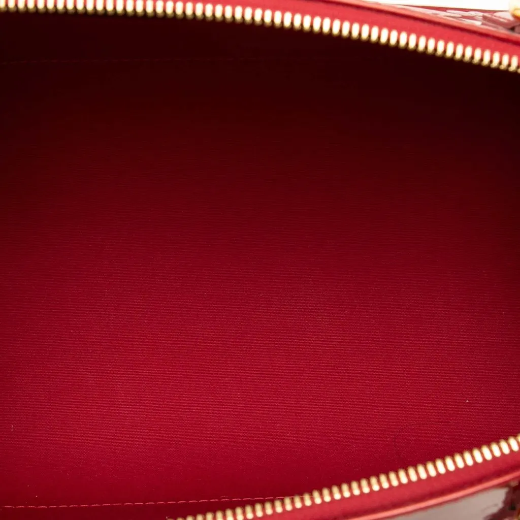 Louis Vuitton Monogram Vernis Sherwood PM Red Leather Good - Model View