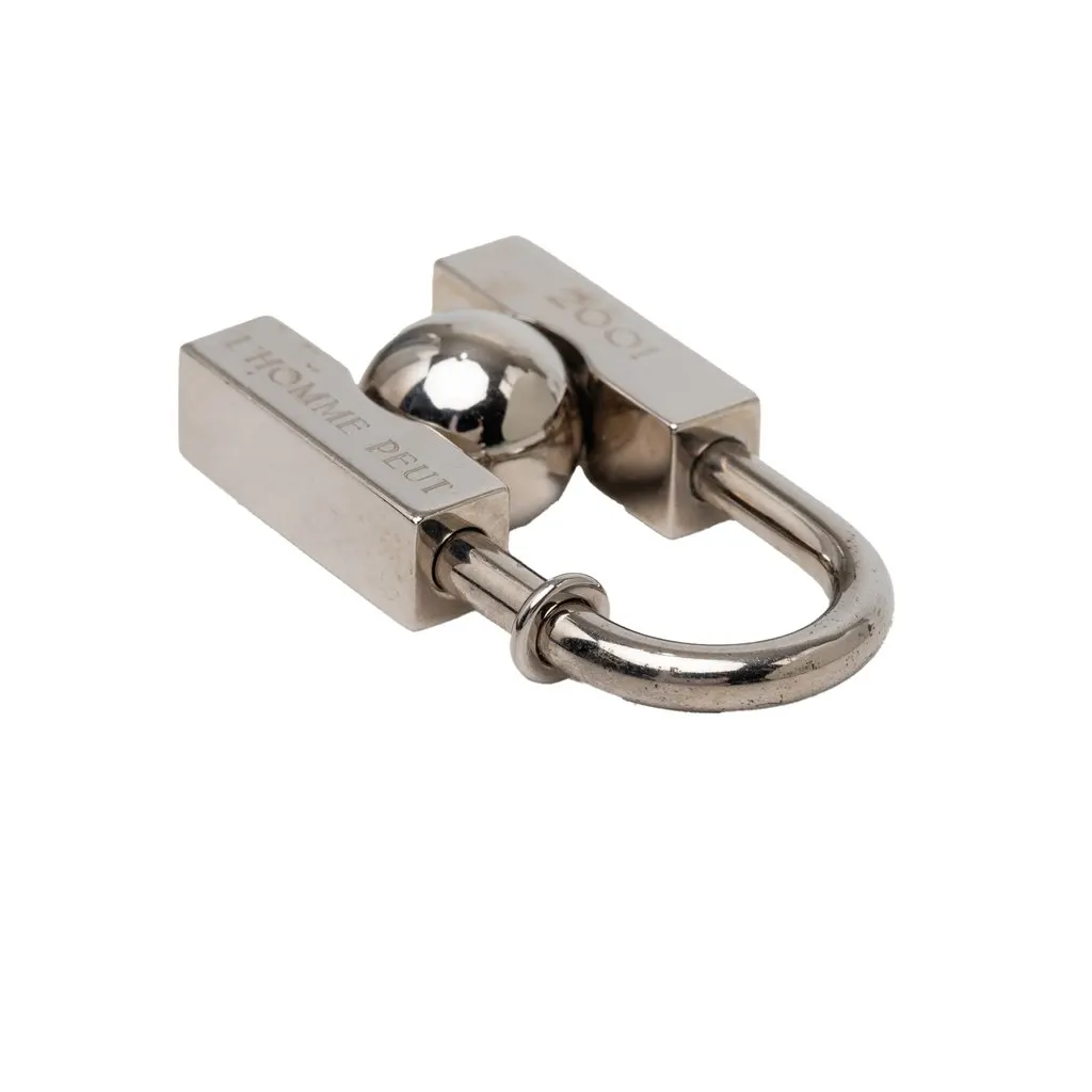Hermès Palladium Plated L Homme Peut Embellir La Terre Cadena Charm Silver Metal Very good - Model View