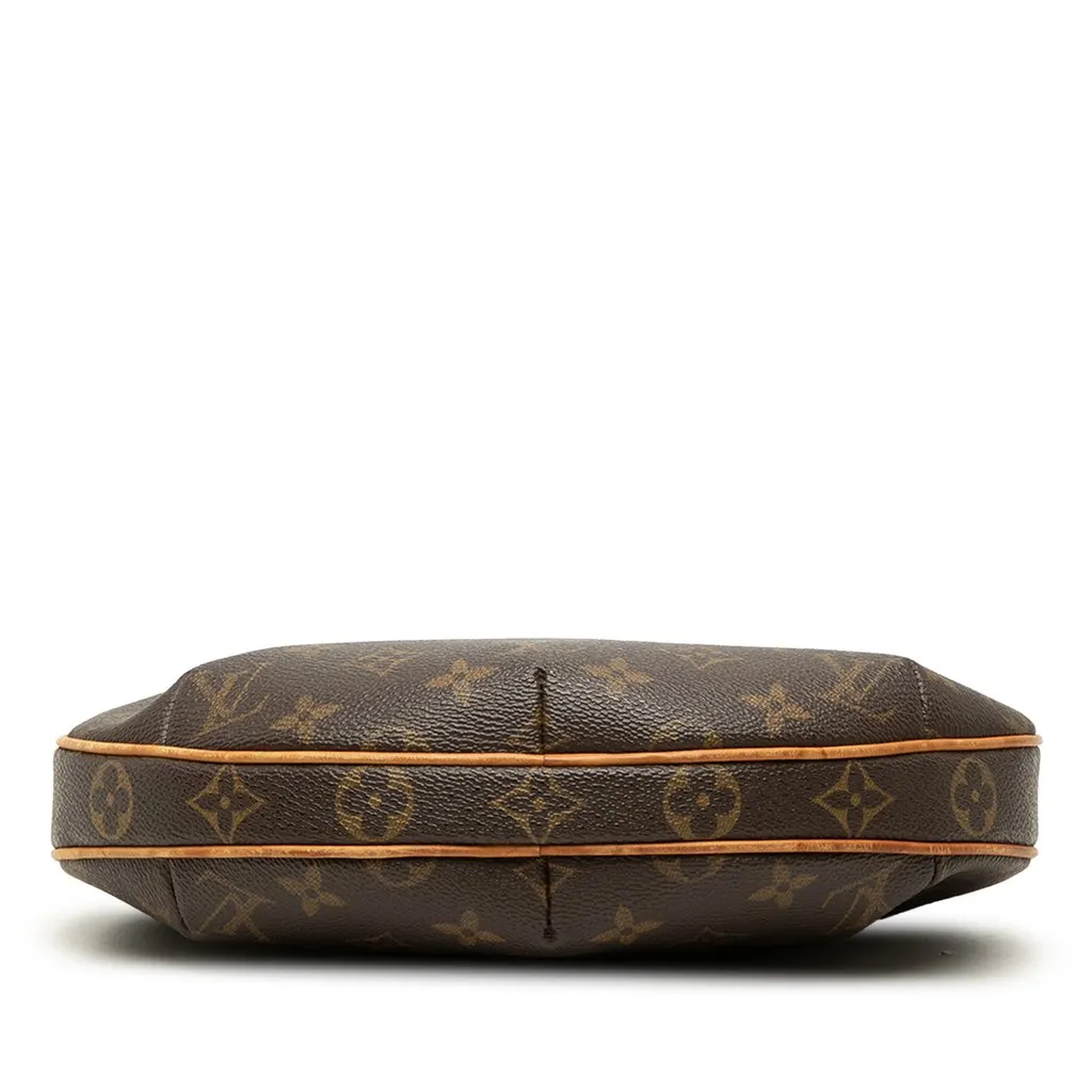 Louis Vuitton Monogram Croissant PM Brown Canvas Good - Inside View