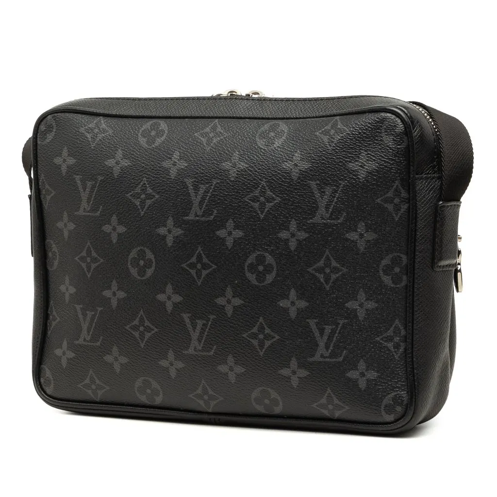 LOUIS VUITTON モノグラム 黒 Louis Vuitton Monogram Taigarama Outdoor Messenger Black Med