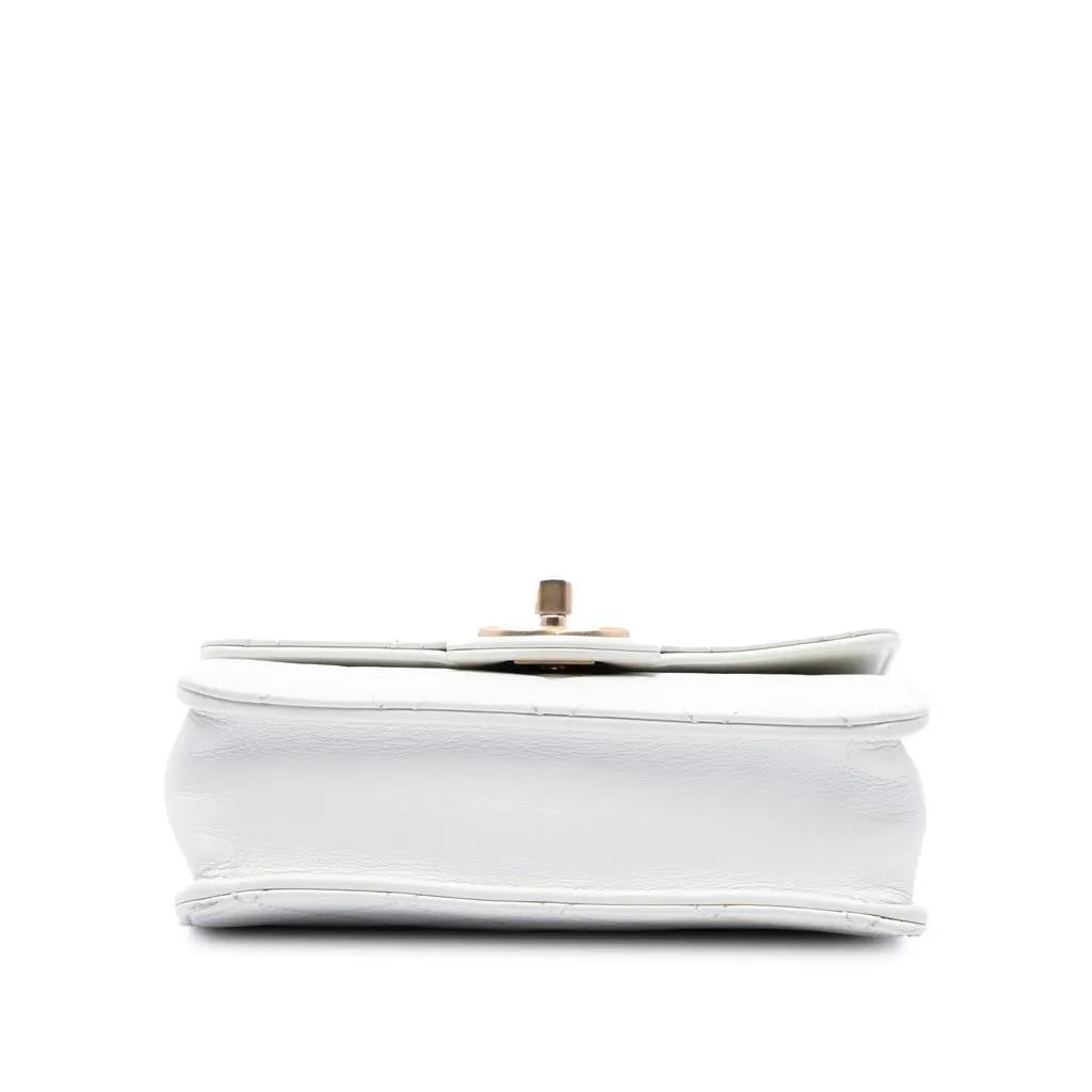 Chanel Small Lambskin Chic Pearls Flap White Leather Very good - Inside View