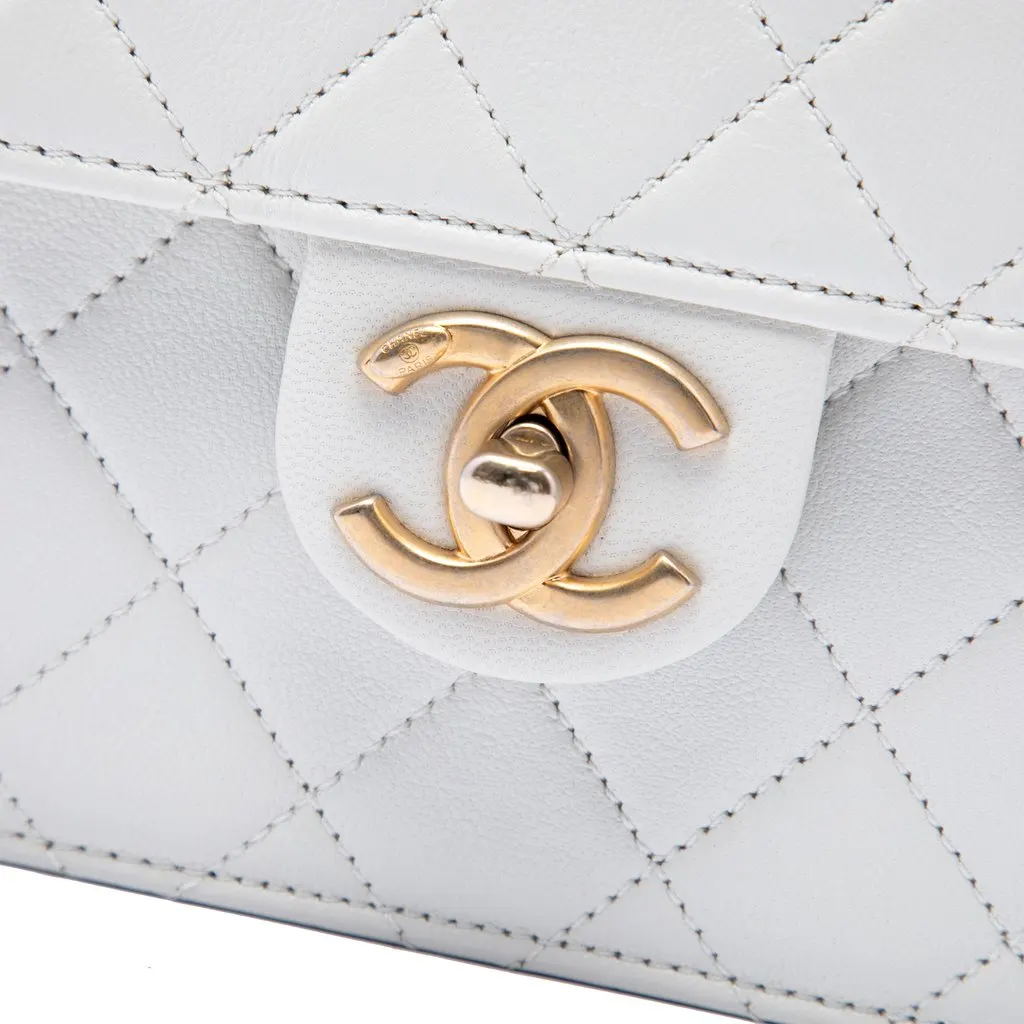 Chanel Small Lambskin Chic Pearls Flap White Leather Very good - Box View