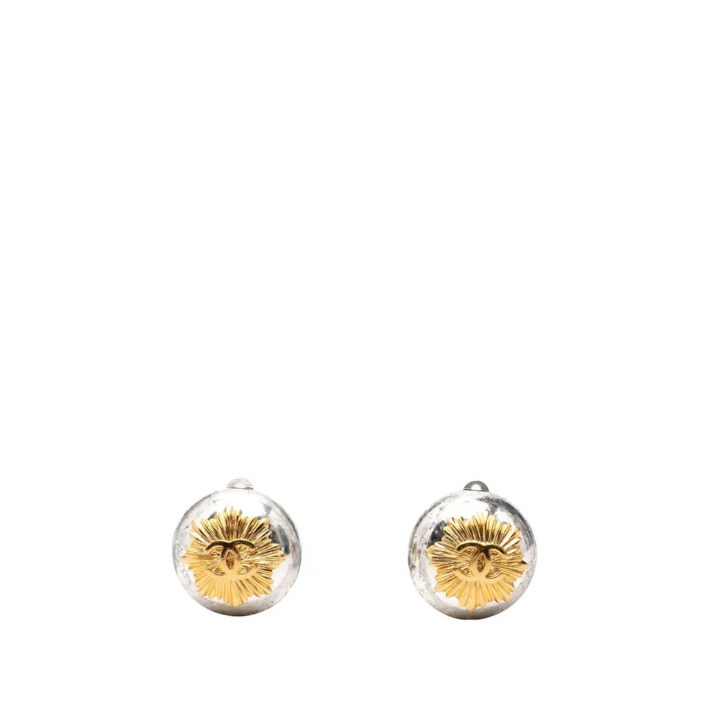 Chanel CC Brass and Gold Plated Sunburst Round Clip On Earrings Silver Metal Very good - Front View