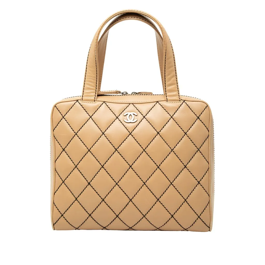 Chanel CC Lambskin Wild Stitch Handbag Beige Leather Very good - Front View