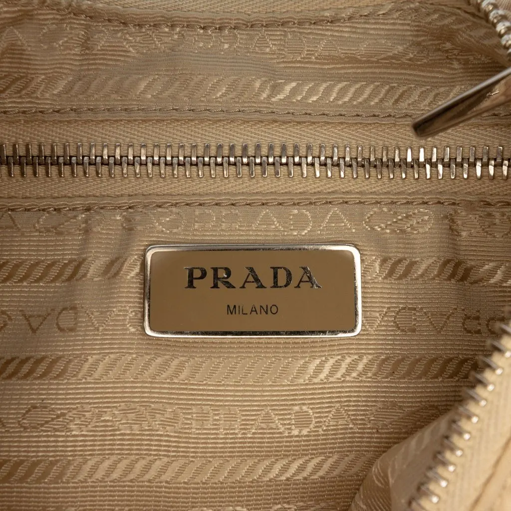 Prada Quilted Re Nylon Padded Re Edition 2005 Crossbody Beige Very good - Box View