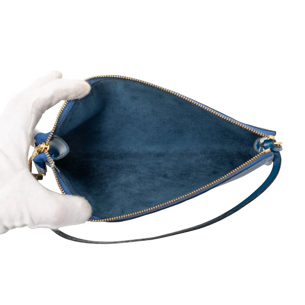 Louis Vuitton Epi Pochette Accessoires Blue Leather Very good - Model View