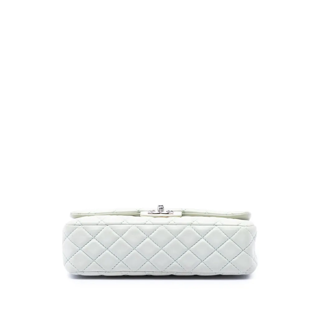 Chanel Medium Classic Lambskin Double Flap Green Leather Very good - Inside View