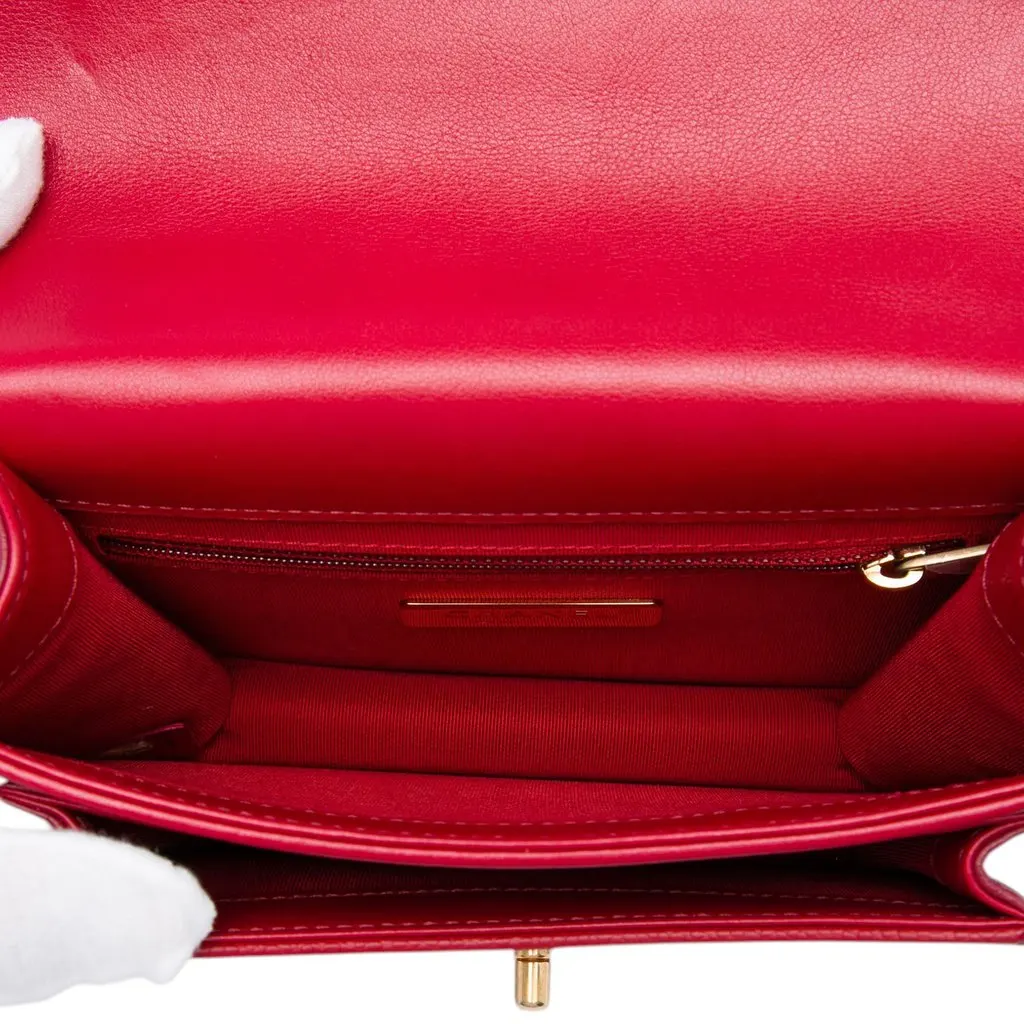 Chanel Mini Quilted Calfskin and Caviar Chain Handle Flap Red Leather Very good - Model View