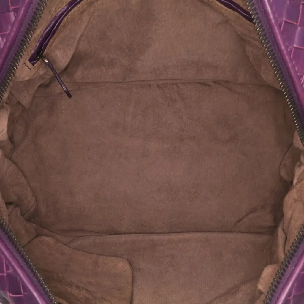 Bottega Veneta Nappa Intrecciato Montaigne Handbag Purple Leather Very good - Model View
