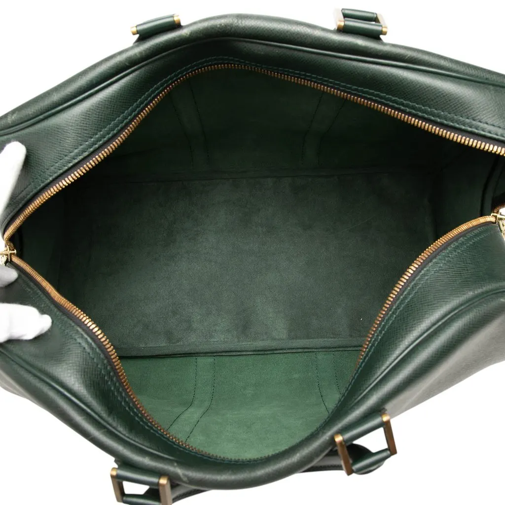 Louis Vuitton Taiga Kendall PM Green Leather Very good - Model View