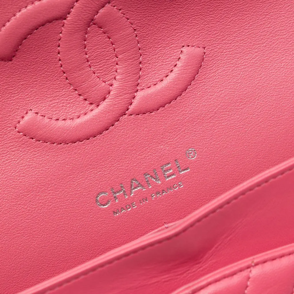 Chanel Medium Classic Chevron Lambskin Double Flap Pink Leather Very good - Box View