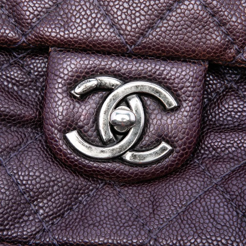 Chanel Jumbo Quilted Iridescent Caviar Easy Flap Purple Leather Very good - Box View