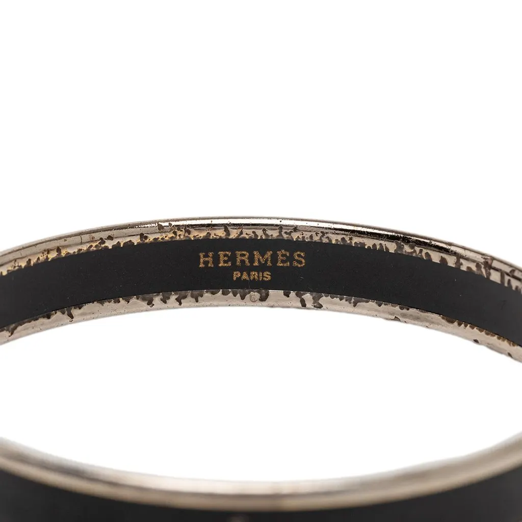 Hermès Narrow Caleche Enamel Bracelet 65 Black Very good - Model View