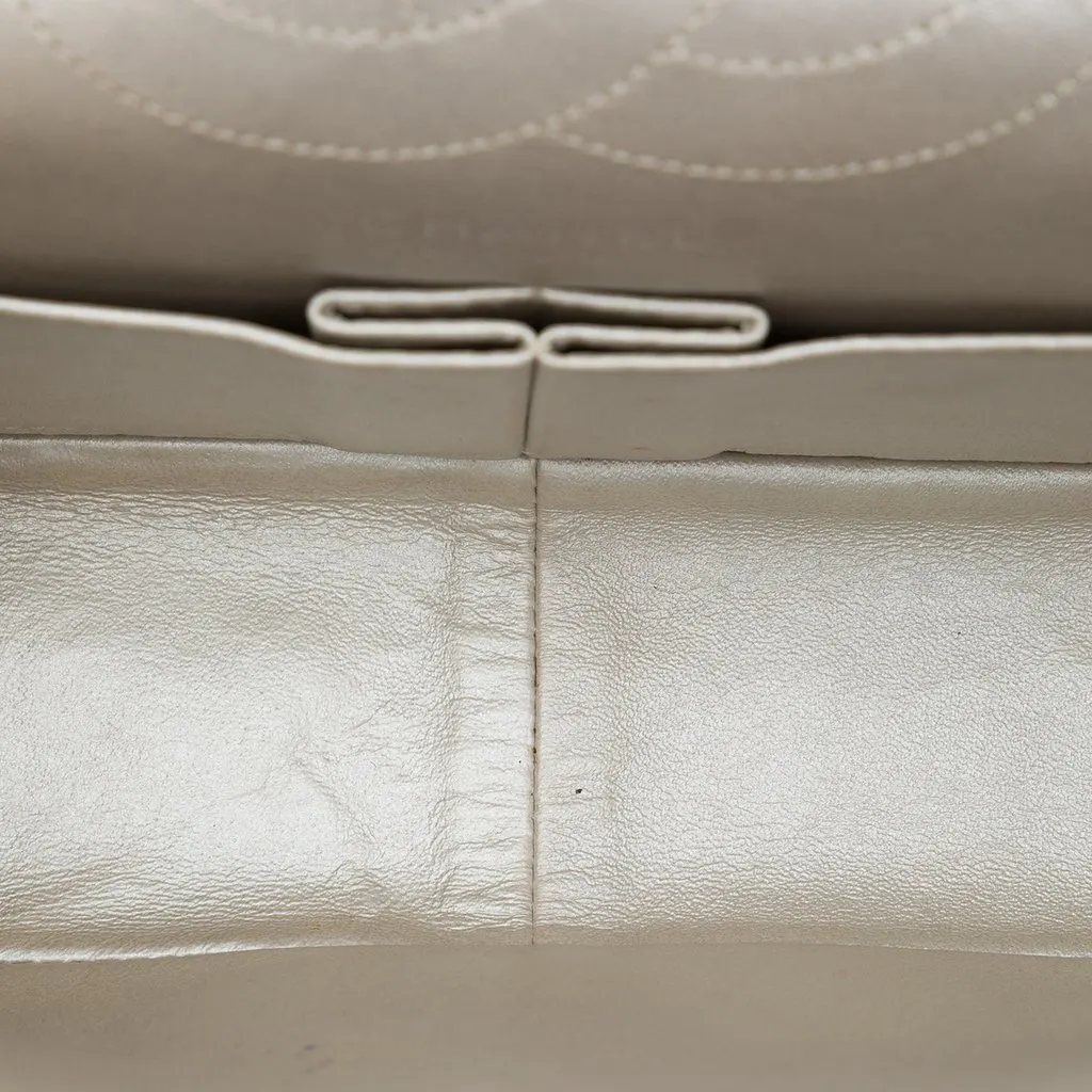 Chanel Quilted Metallic Aged Calfskin Reissue 2.55 Double Flap 226 Gold Leather Very good - Model View