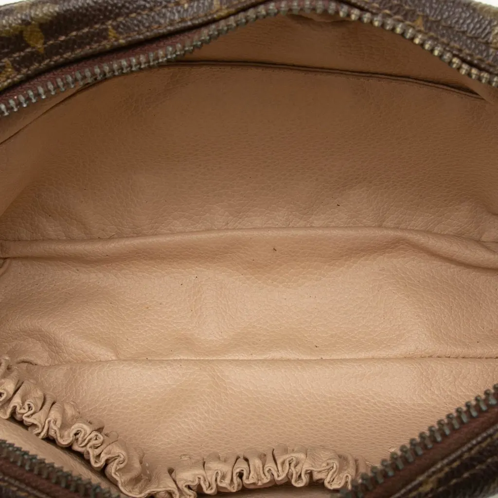 Louis Vuitton Monogram Trousse Toilette 23 Brown Very good - Model View