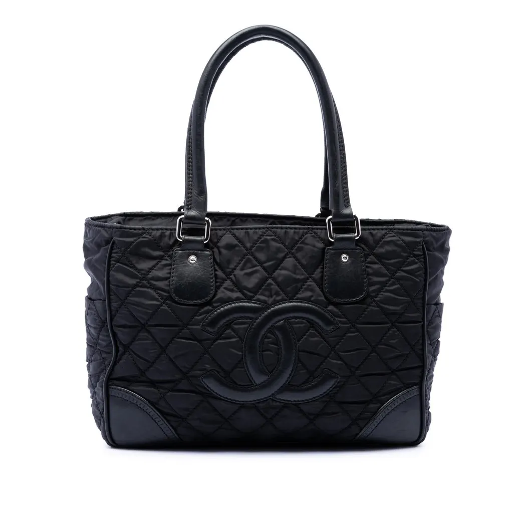 Chanel Paris New York Quilted Nylon Tote Black Very good - Front View