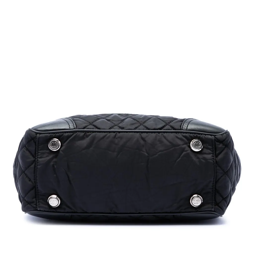 Chanel Paris New York Quilted Nylon Tote Black Very good - Inside View