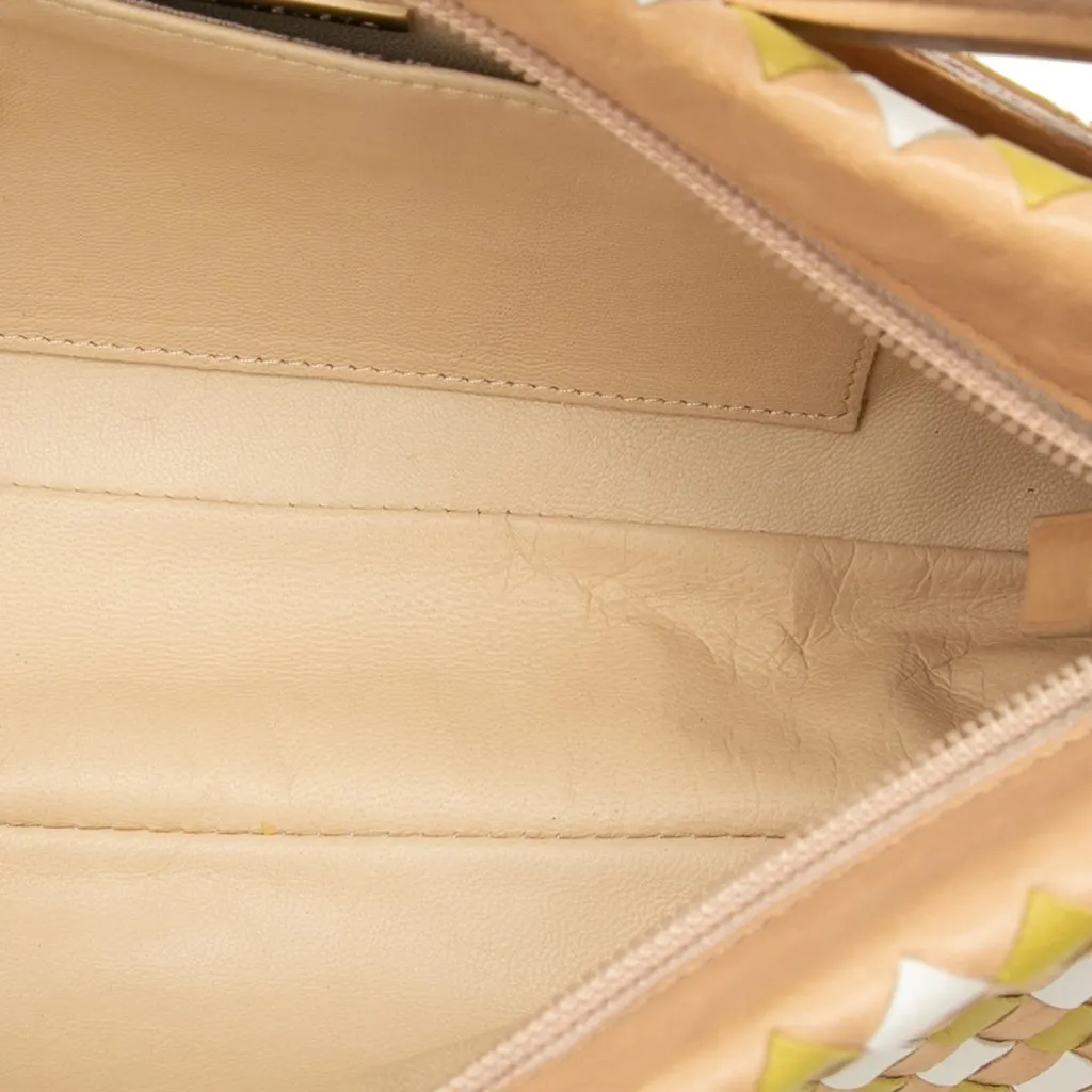 Bottega Veneta Multicolore Nappa Intrecciato Shoulder Bag Beige Leather Very good - Model View