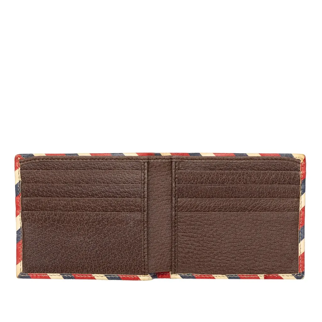 Gucci GG Supreme UFO Bifold Wallet Beige Very good - Model View