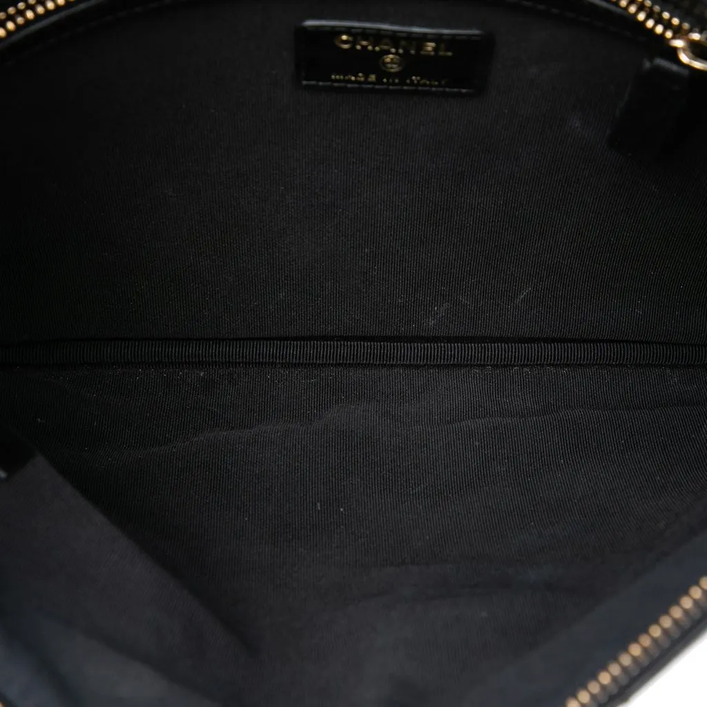 Chanel Medium CC Embossed Lambskin Camellia No 5 O Case Clutch Black Leather Very good - Model View
