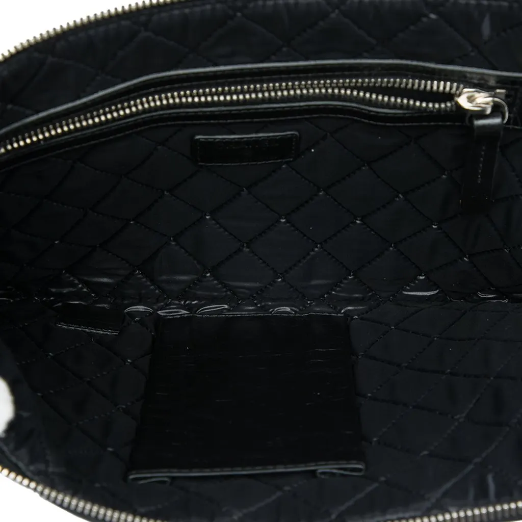 Chanel Distressed Calfskin Je Ne Suis Pas En Solde Clutch Black Leather Very good - Model View