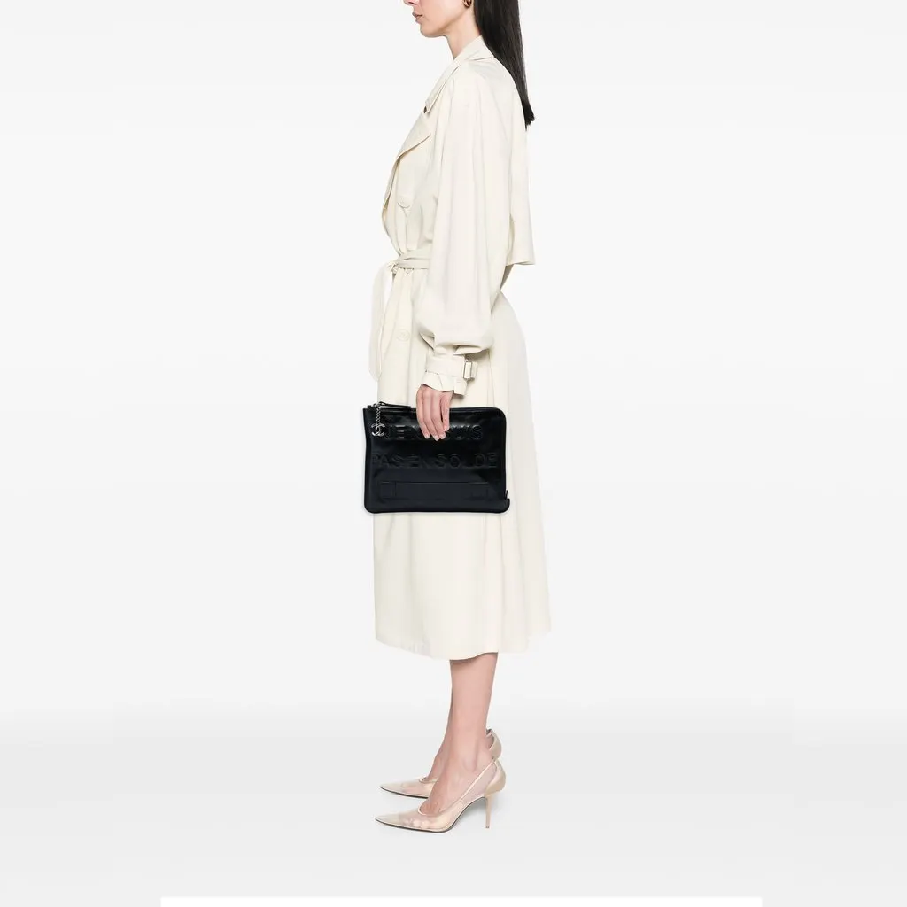Chanel Distressed Calfskin Je Ne Suis Pas En Solde Clutch Black Leather Very good - Box View