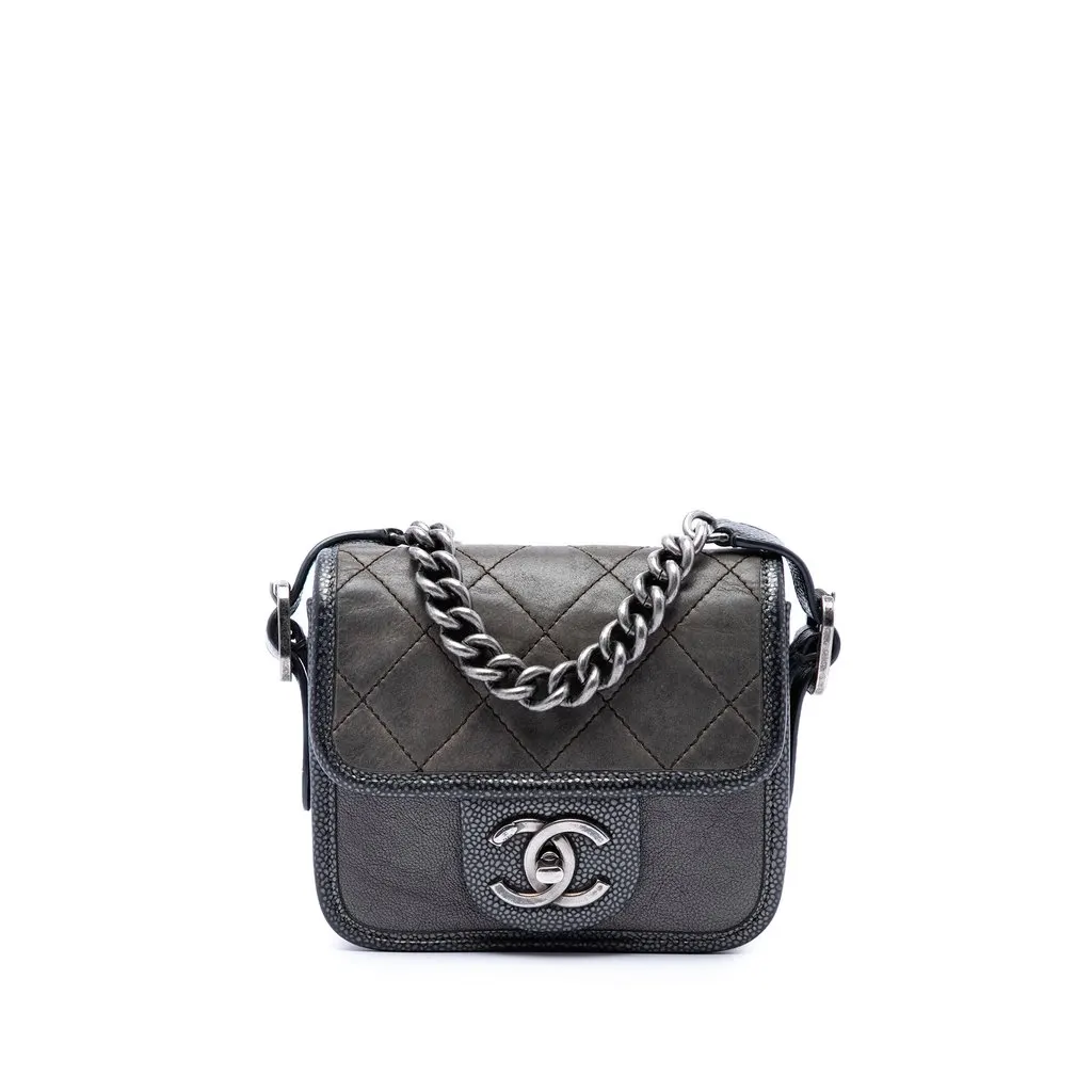 Chanel Paris Bombay Mini Quilted Iridescent Calfskin Back to School Single Flap MultiColor Leather Very good - Front View