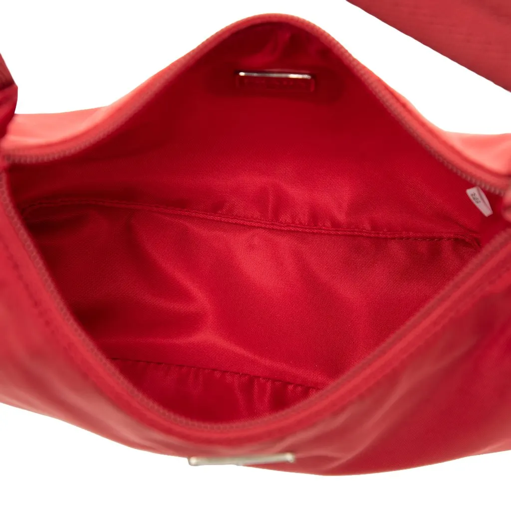 Prada Mini Tessuto Re Edition 2000 Shoulder Bag Red Polyamide Very good - Model View