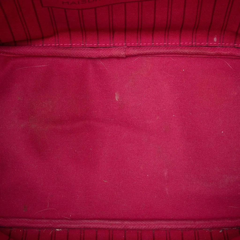 Louis Vuitton Monogram Patches Neverfull MM Brown Very good - Model View