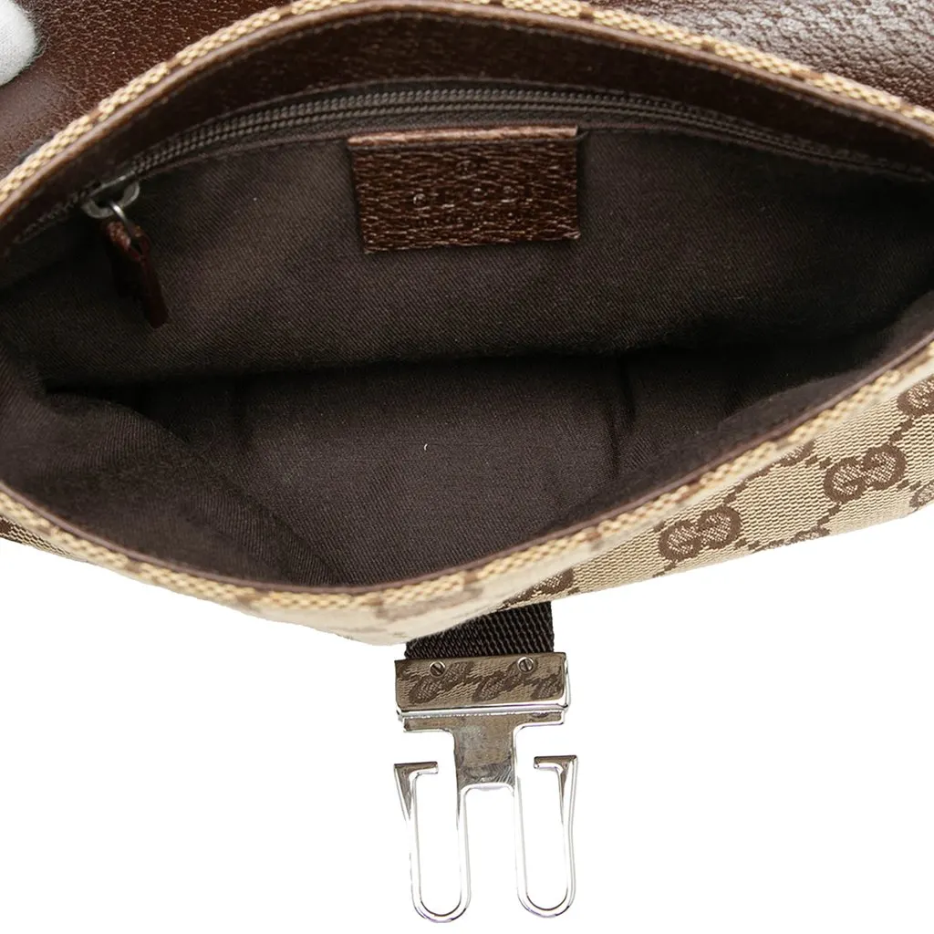 Gucci GG Canvas Belt Bag Beige Very good - Model View