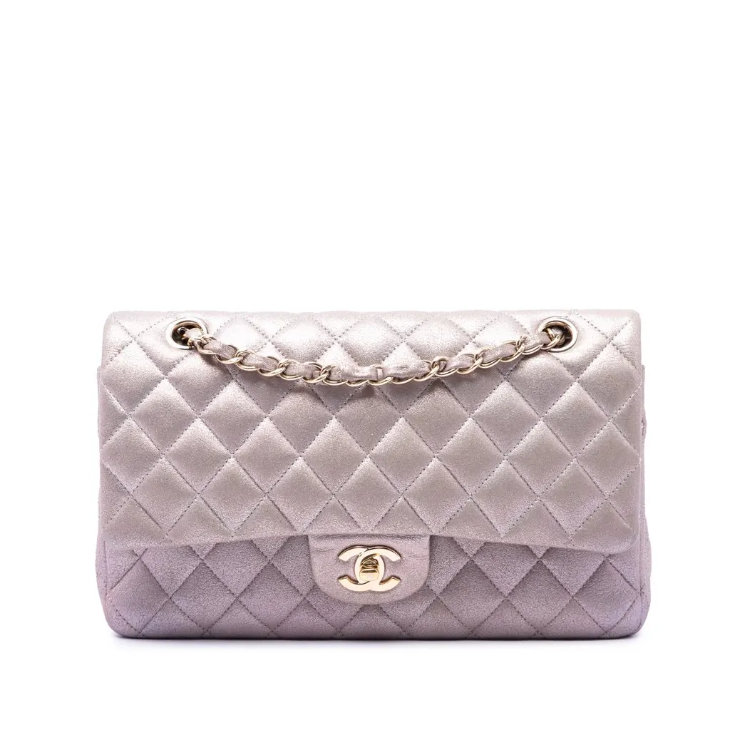 Chanel Medium Classic Iridescent Lambskin Double Flap Pink Leather Very good - Front View