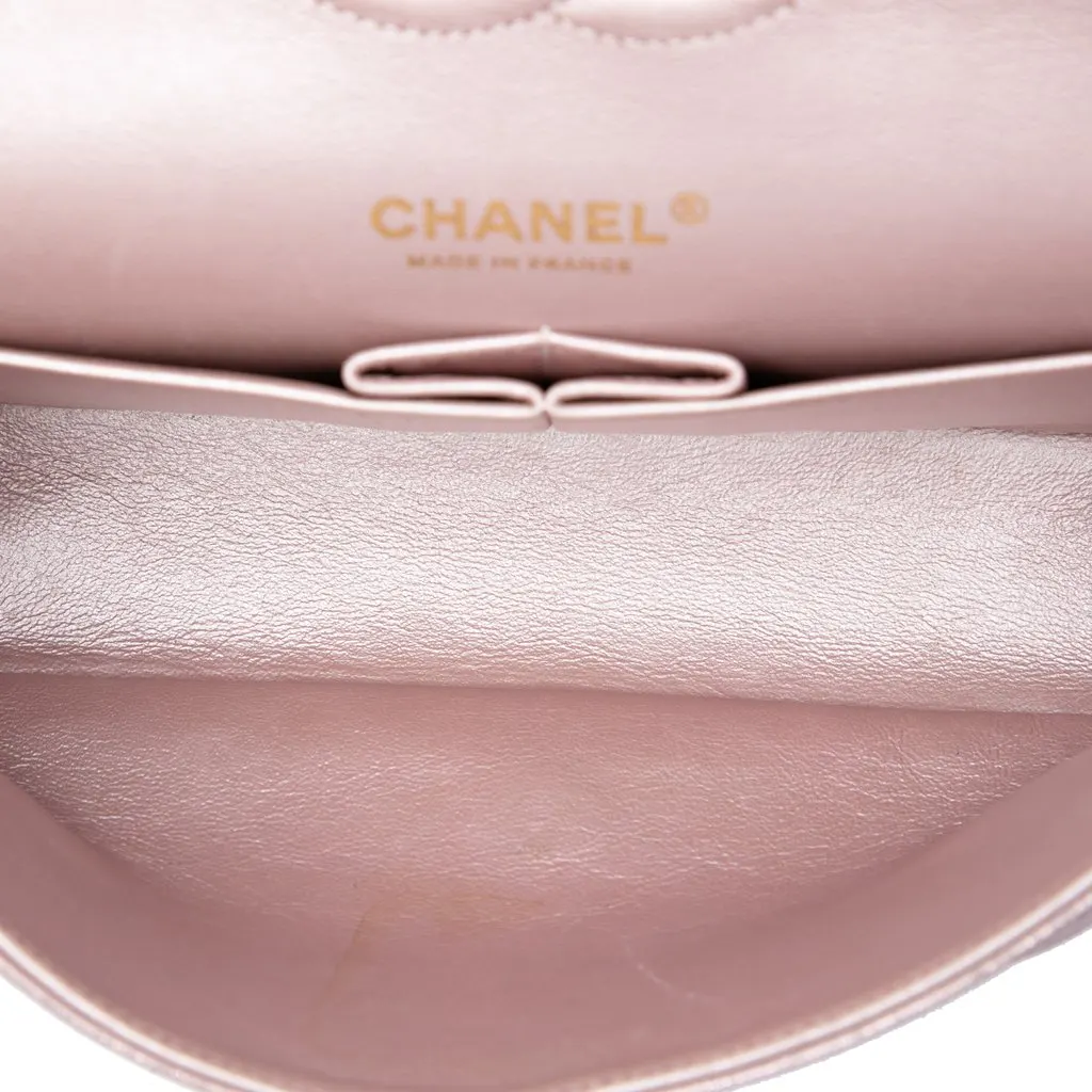 Chanel Medium Classic Iridescent Lambskin Double Flap Pink Leather Very good - Model View