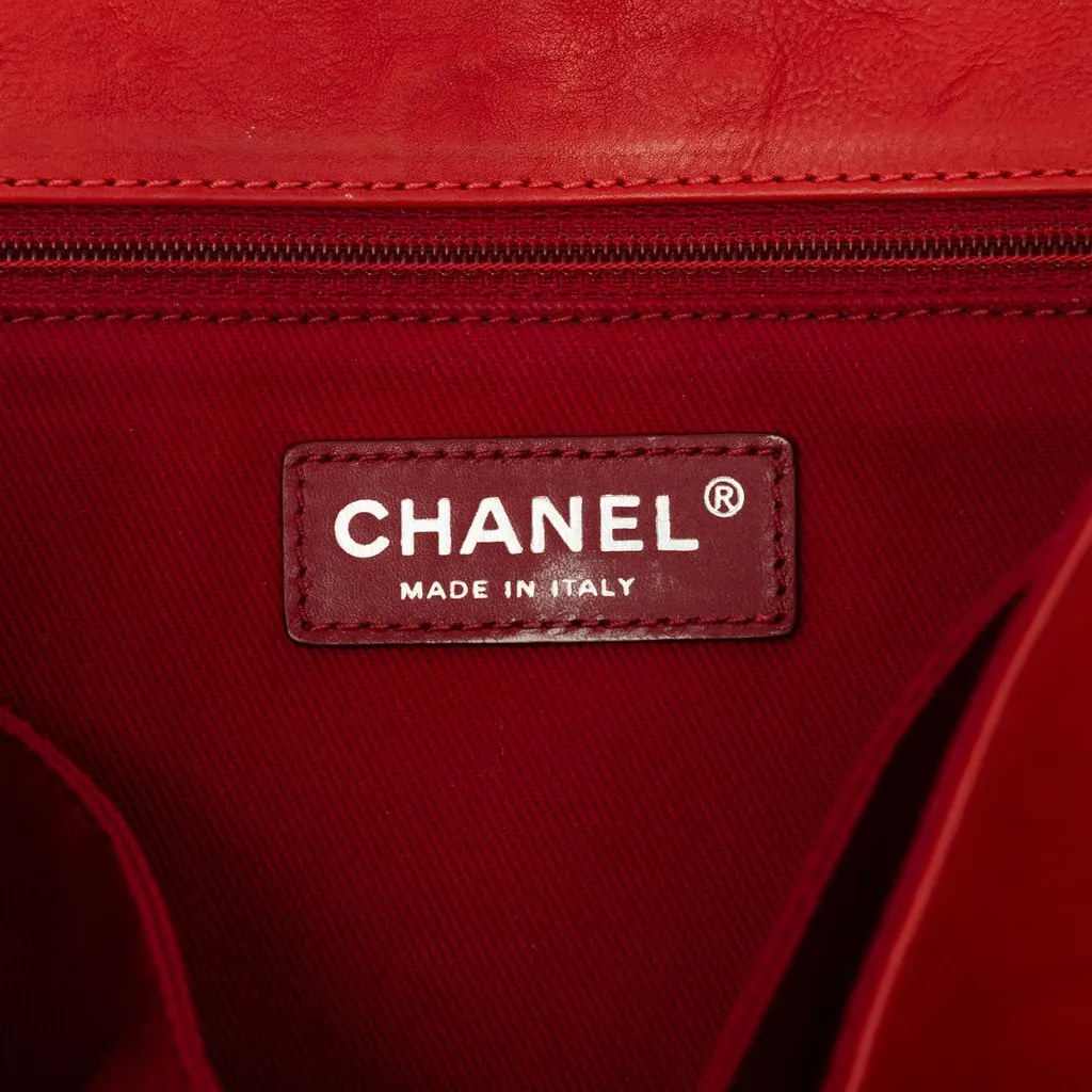 Chanel Medium Grained Calfskin Natural Beauty Flap Red Leather Very good - Box View