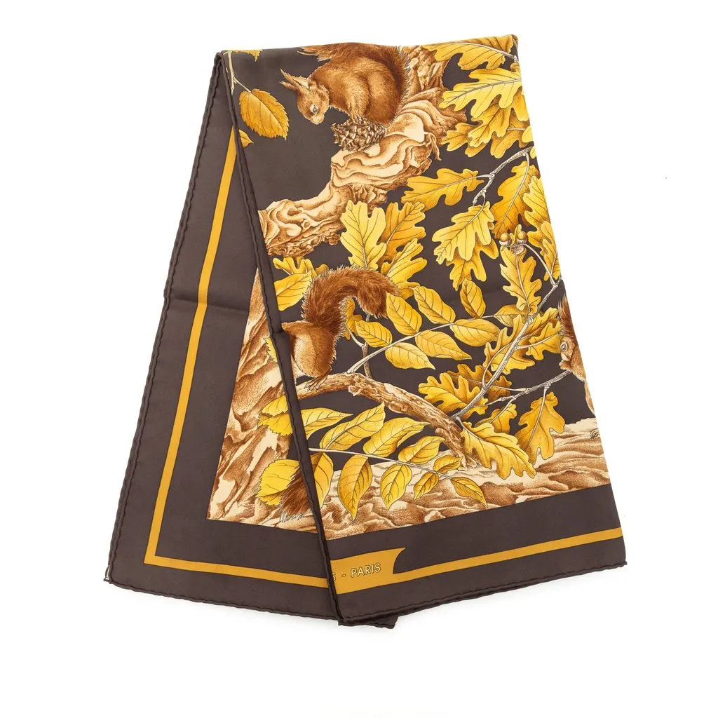 Hermès Casse Noisette Silk Scarf 90