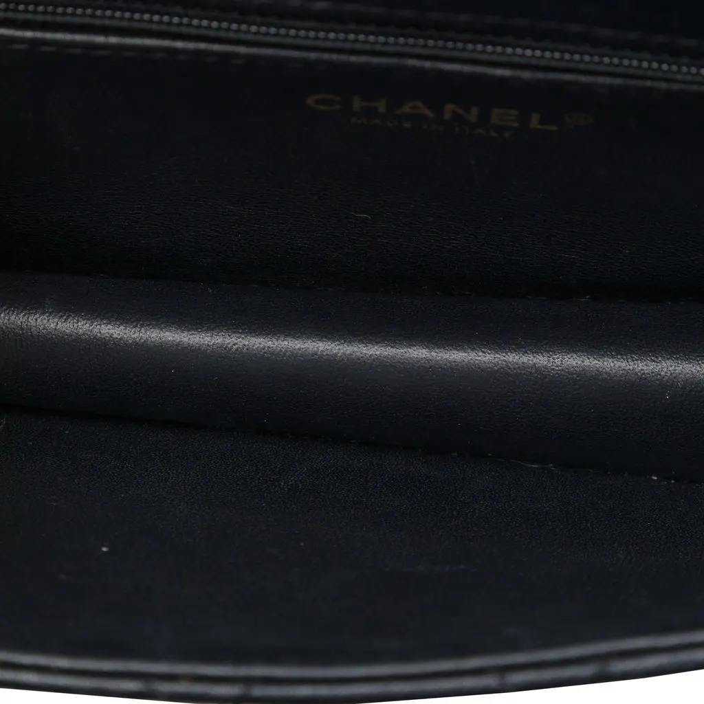Chanel Mini Sheepskin Beauty Lock Flap Black Leather Very good - Model View