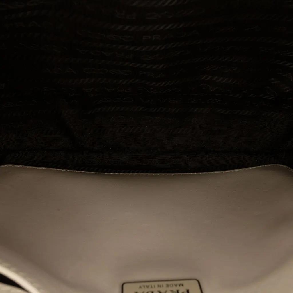 Prada Spazzolato Cleo Shoulder Bag White Leather Very good - Model View